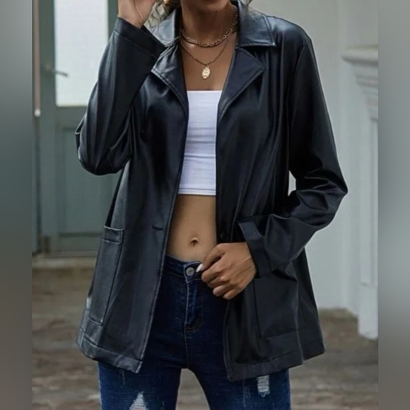 SHEIN Jackets & Blazers - SOLD - LAST CHANCE - Black blazer 🌟